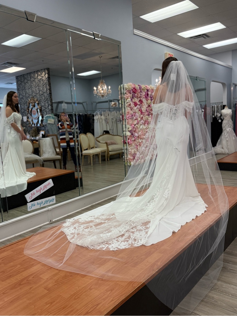 Cathedral-Length Bridal Veil – Ivory